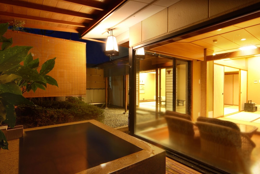 ホテル 談露館 甲府