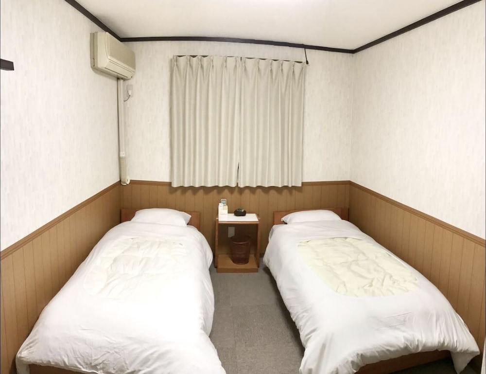 ペンション 蘭峰 甲府