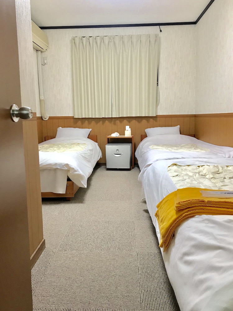 ペンション 蘭峰 甲府