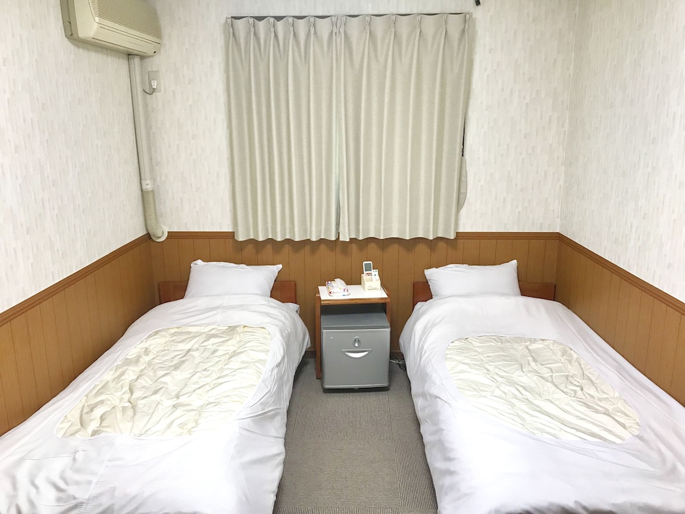 ペンション 蘭峰 甲府