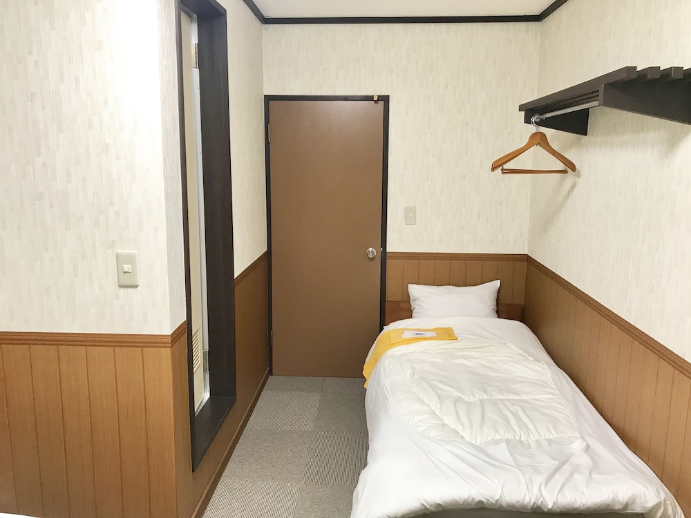 ペンション 蘭峰 甲府