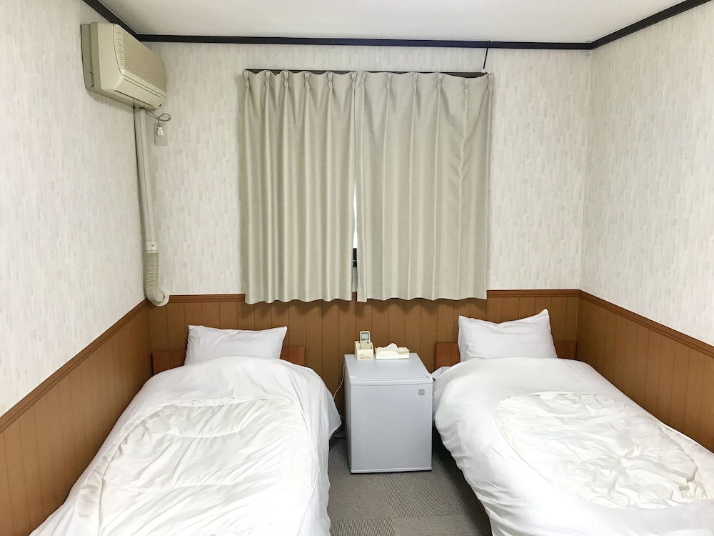 ペンション 蘭峰 甲府