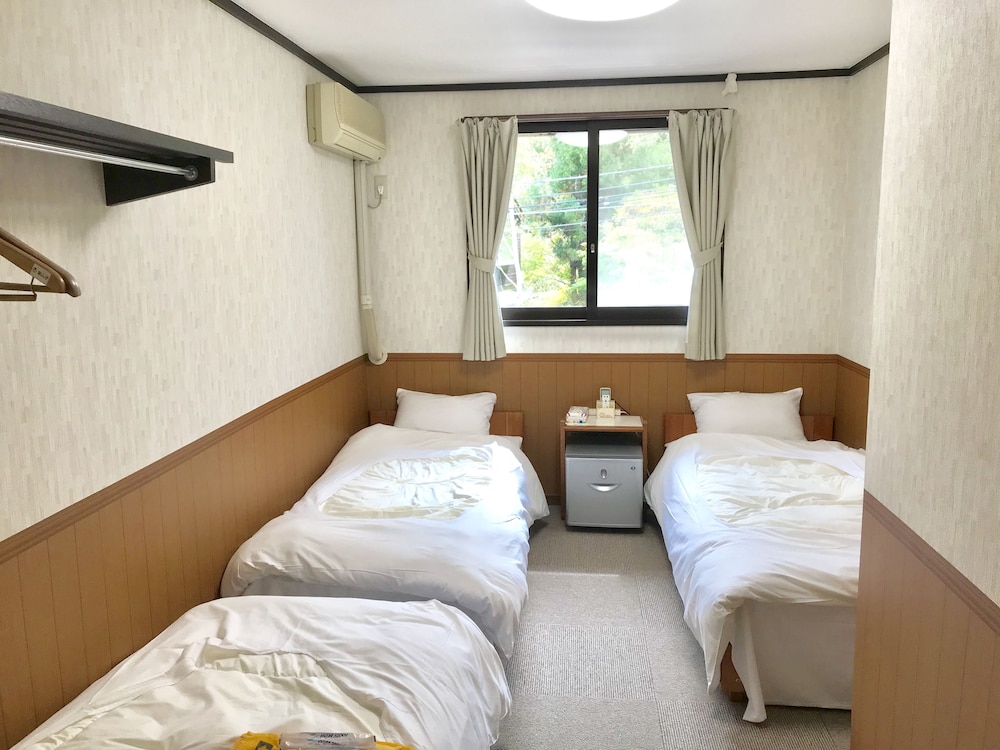 ペンション 蘭峰 甲府