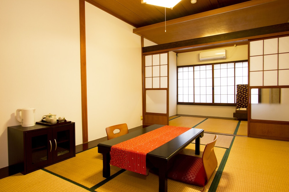 ゲストハウス富士乃蔵 河口湖 甲府