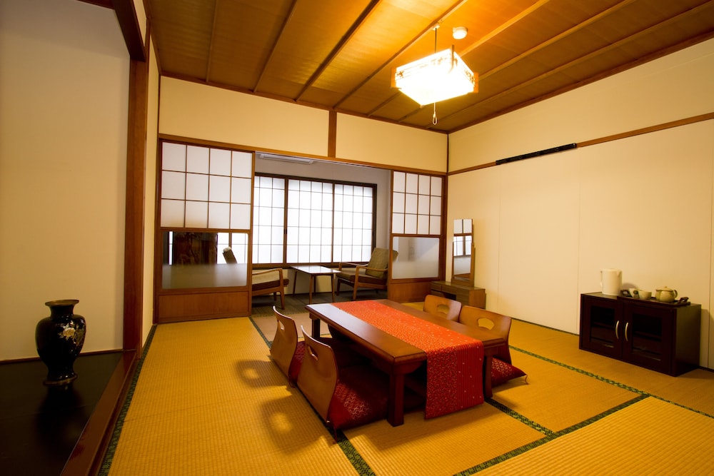 ゲストハウス富士乃蔵 河口湖 甲府