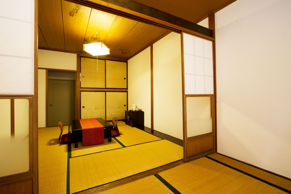 ゲストハウス富士乃蔵 河口湖 甲府