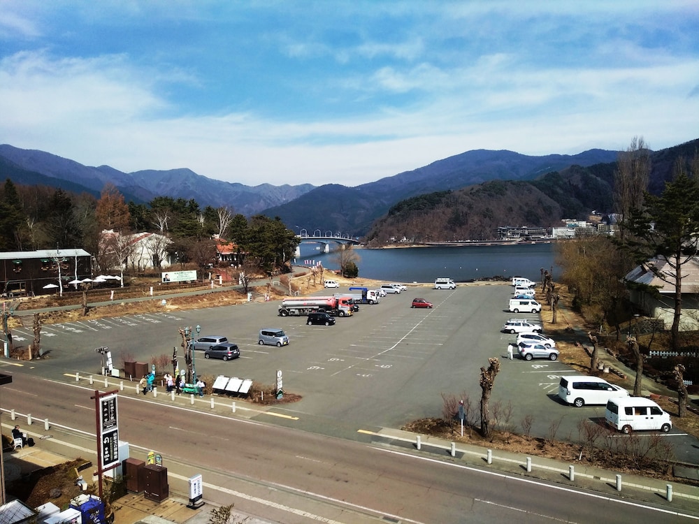 四季の宿 富士山 甲府