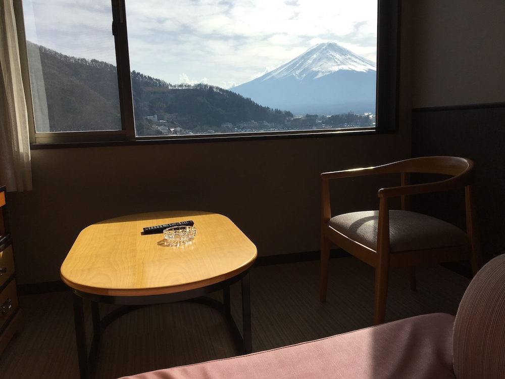富ノ湖ホテル 甲府