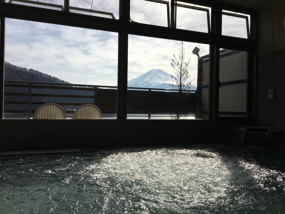 富ノ湖ホテル 甲府