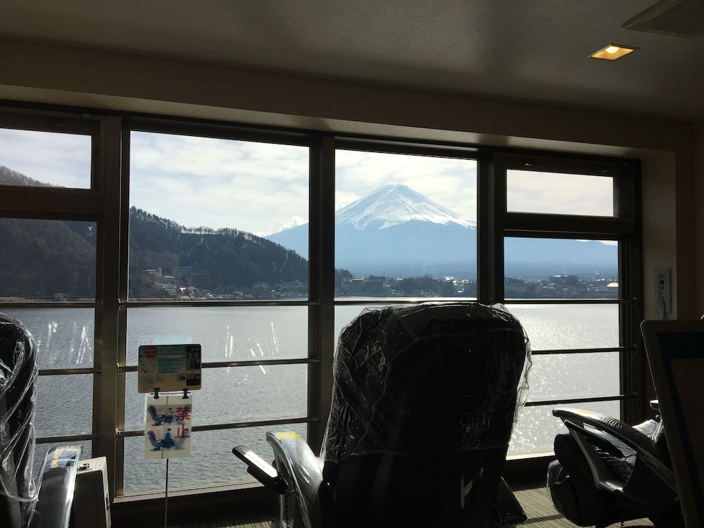 富ノ湖ホテル 甲府