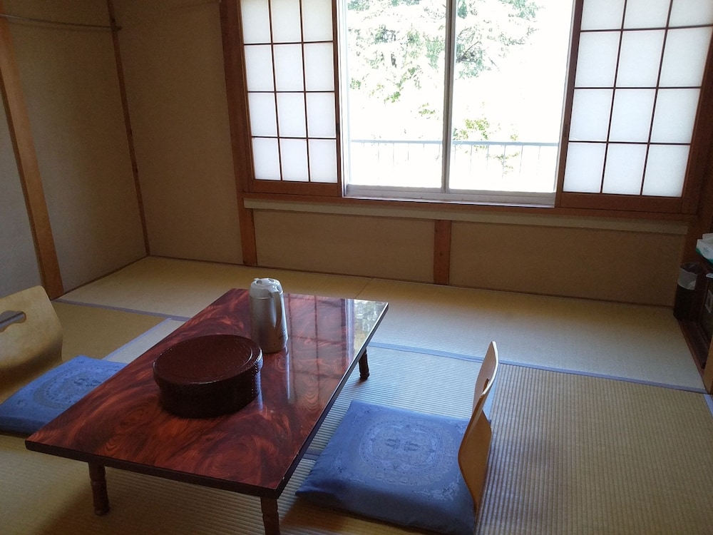 西宮荘 甲府