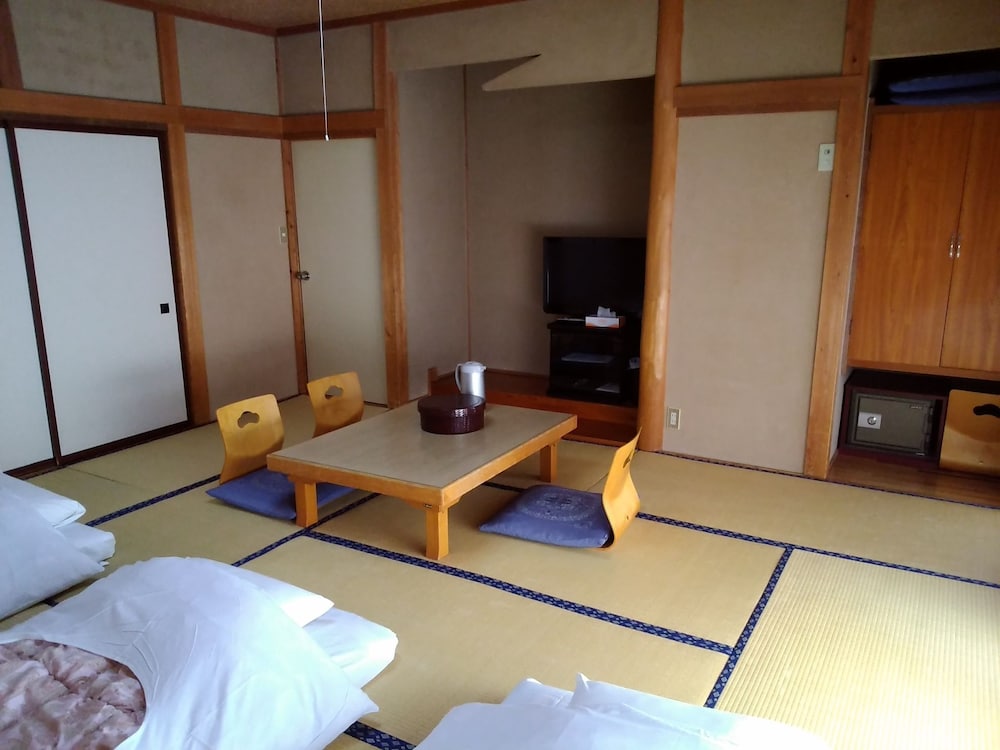 西宮荘 甲府