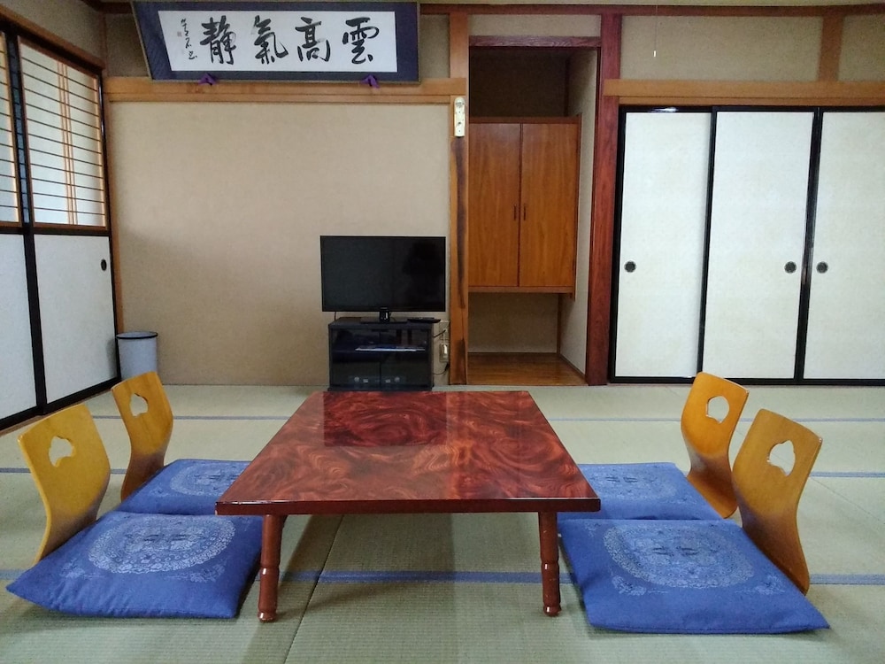 西宮荘 甲府