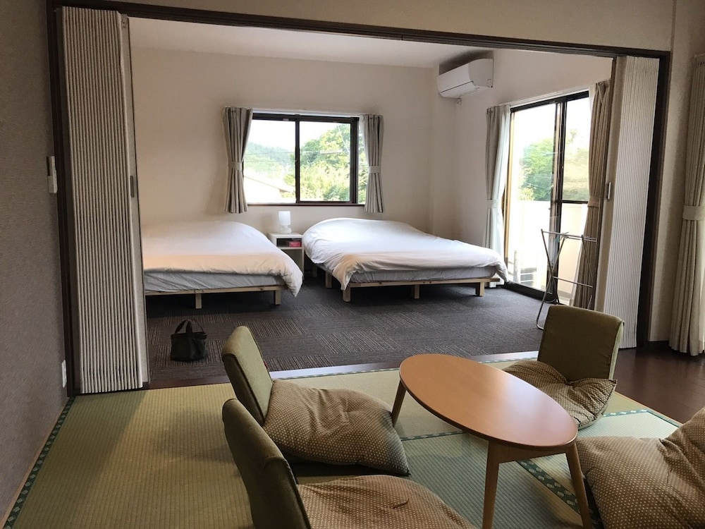 FUJI SCENIC HOUSE73 甲府