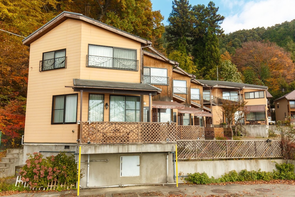 夢見る河口湖コテージ戸沢センター 甲府
