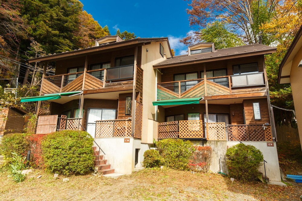 夢見る河口湖コテージ戸沢センター 甲府