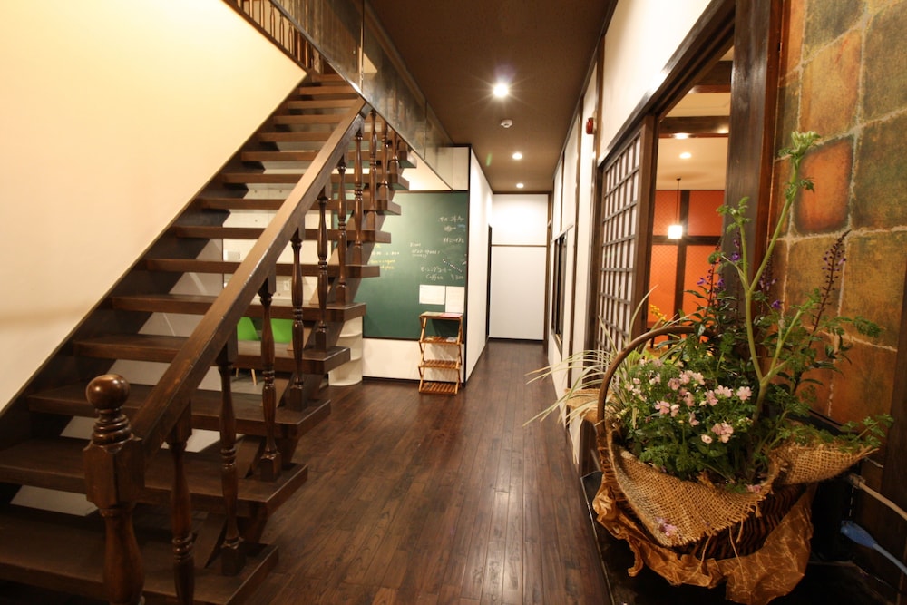 HOSTEL MICHIKUSA-YA みちくさや 甲府
