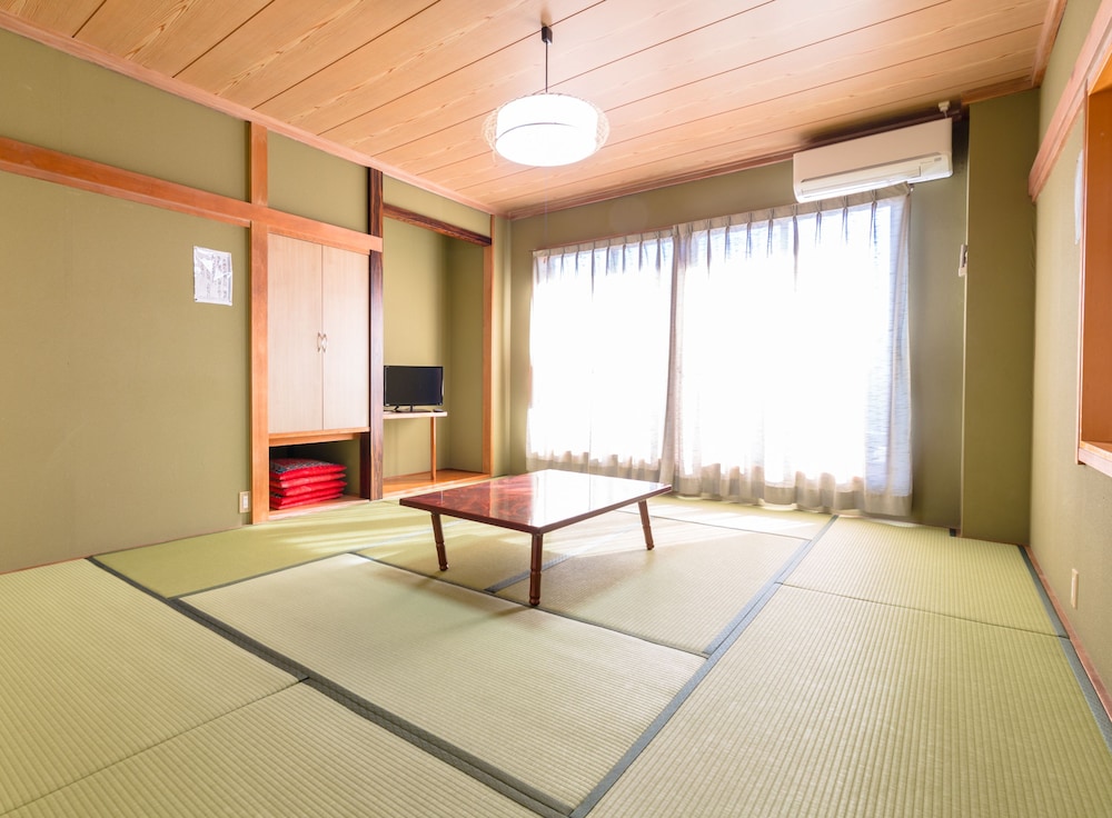 民宿伏見 甲府