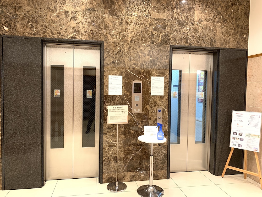 東横 INN 甲府駅南口 2 甲府