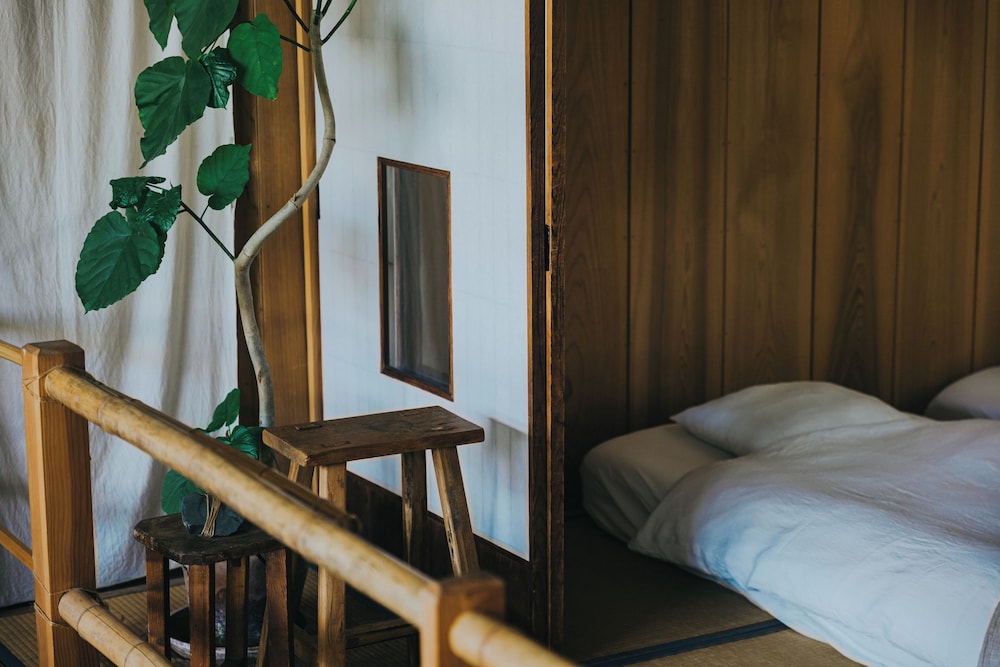 SARUYA HOSTEL 甲府