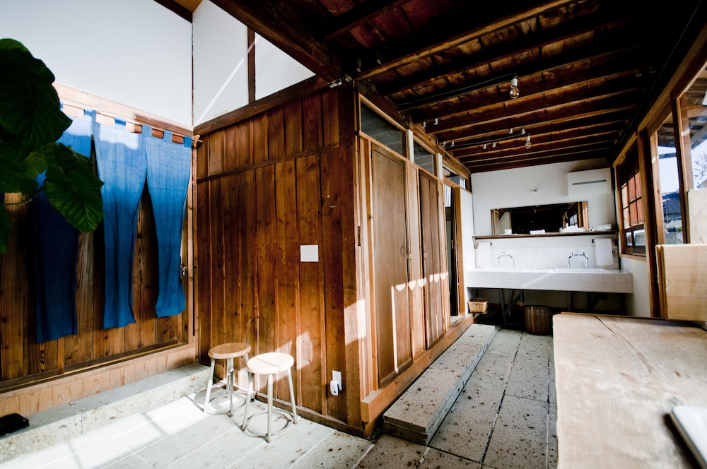 SARUYA HOSTEL 甲府