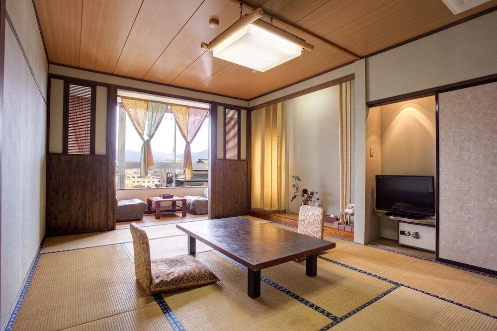石和温泉 ホテル平安 甲府