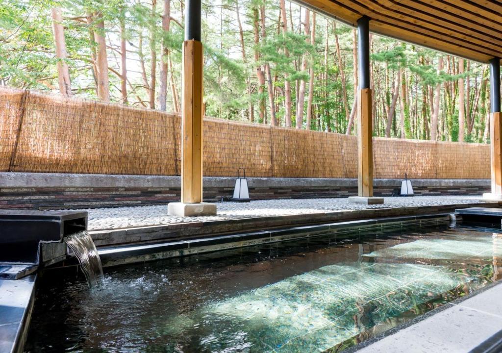 八ケ岳ホテル風か 甲府