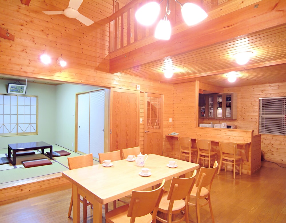 AMBIENT 八ヶ岳コテージ 甲府