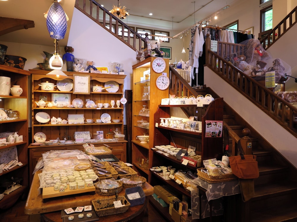 プチホテル＆レストラン オールドエイジ 甲府