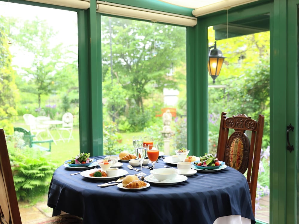 プチホテル＆レストラン オールドエイジ 甲府