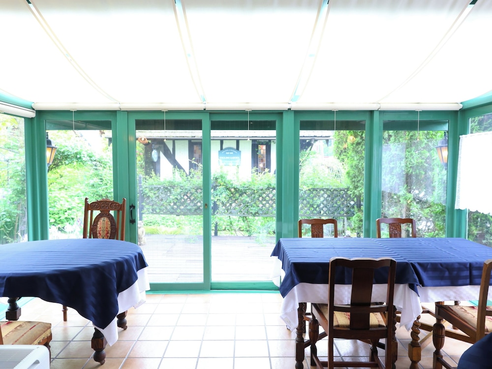 プチホテル＆レストラン オールドエイジ 甲府