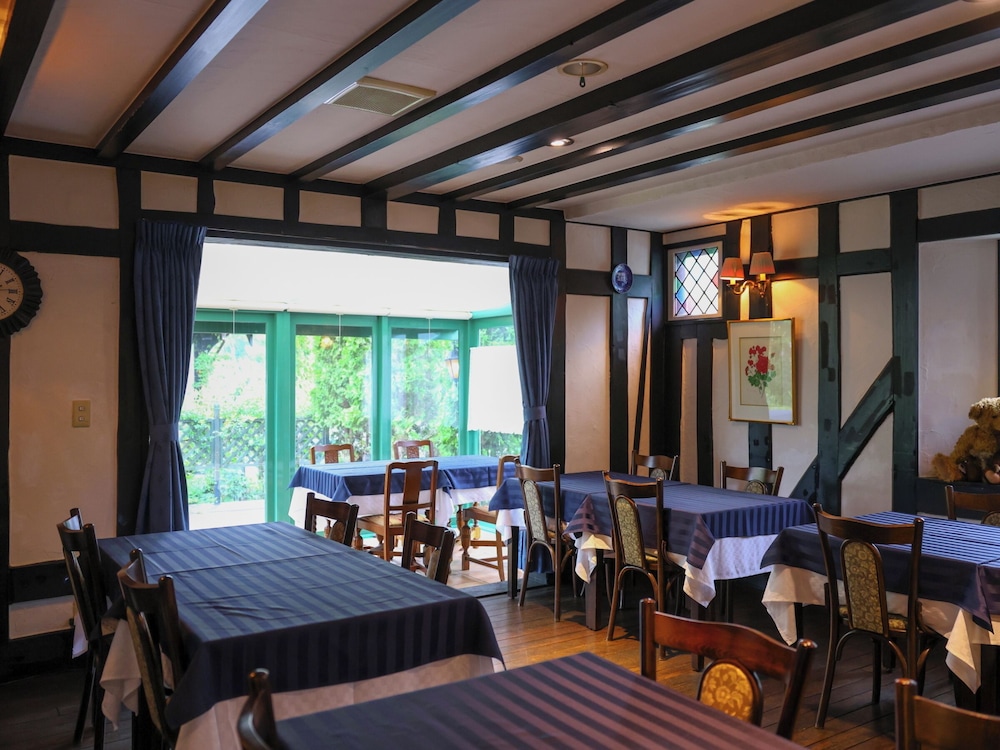 プチホテル＆レストラン オールドエイジ 甲府