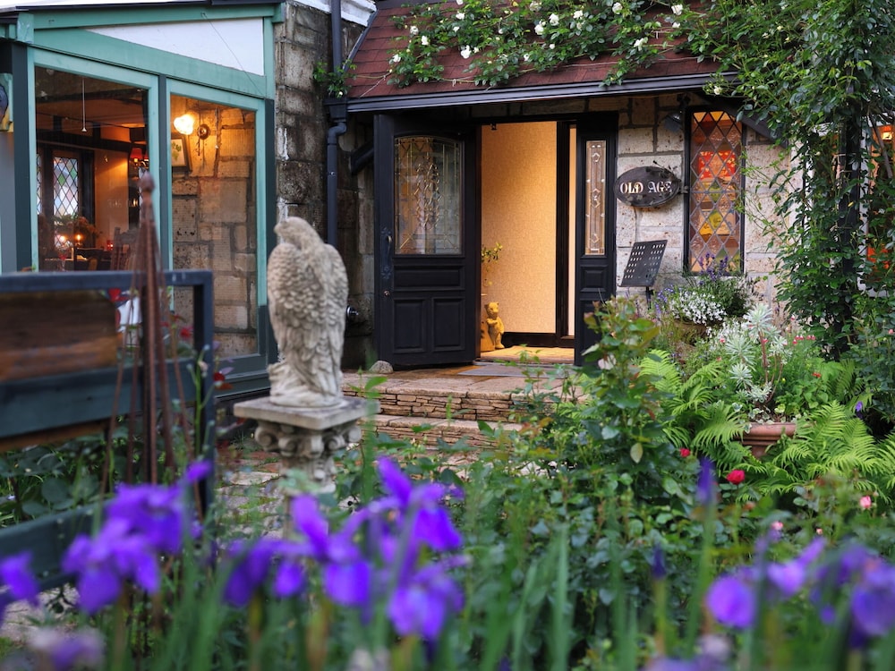 プチホテル＆レストラン オールドエイジ 甲府