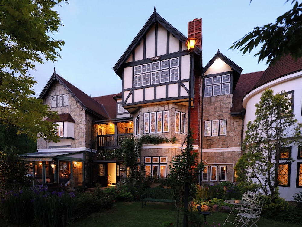 プチホテル＆レストラン オールドエイジ 甲府