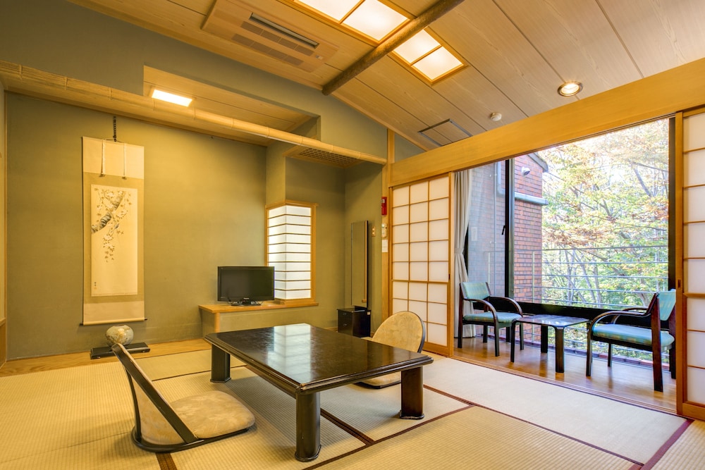 フォレストリゾート 山中湖 秀山荘 甲府