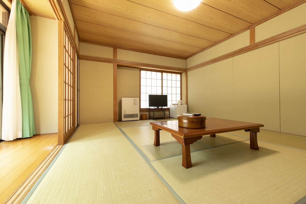 山中湖旅館 梁山－RYOZAN－ 甲府