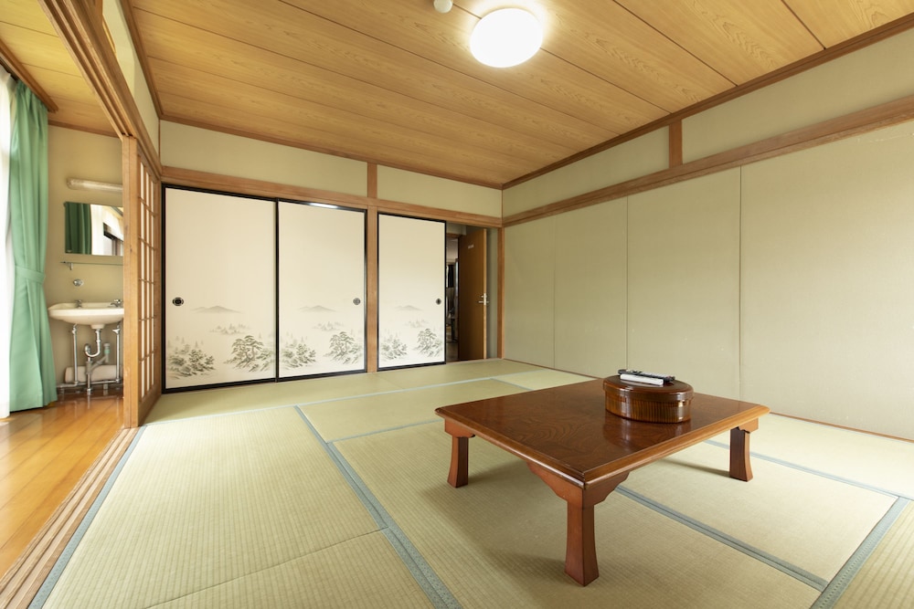 山中湖旅館 梁山－RYOZAN－ 甲府