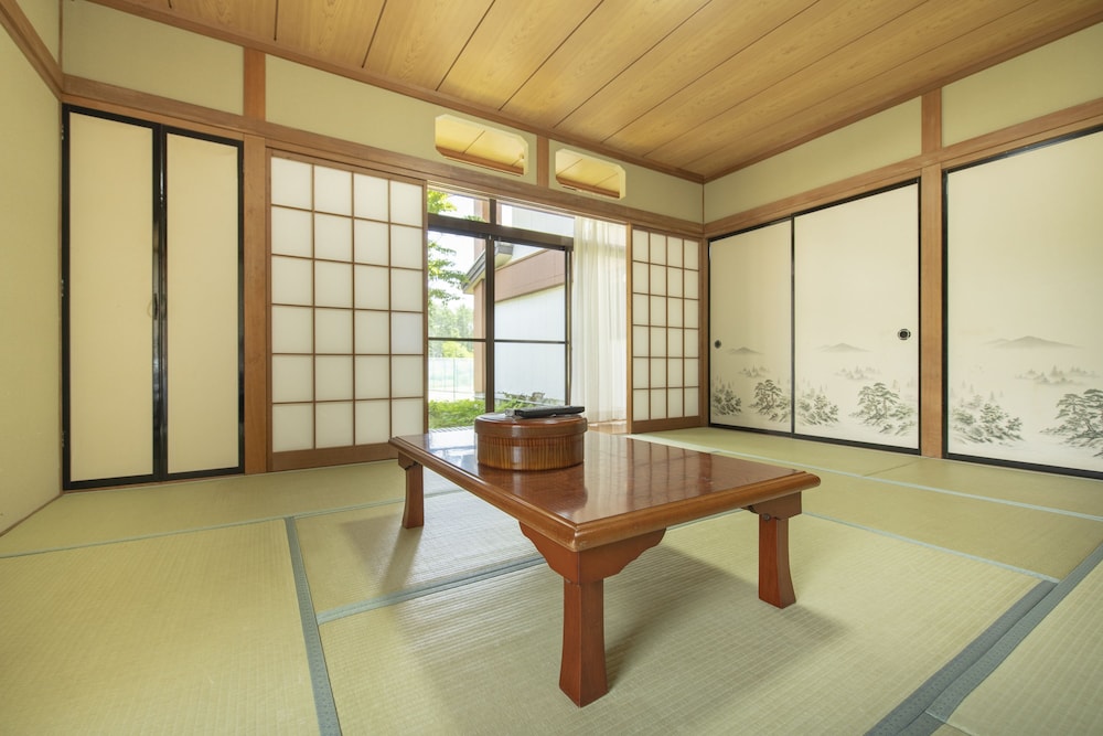 山中湖旅館 梁山－RYOZAN－ 甲府