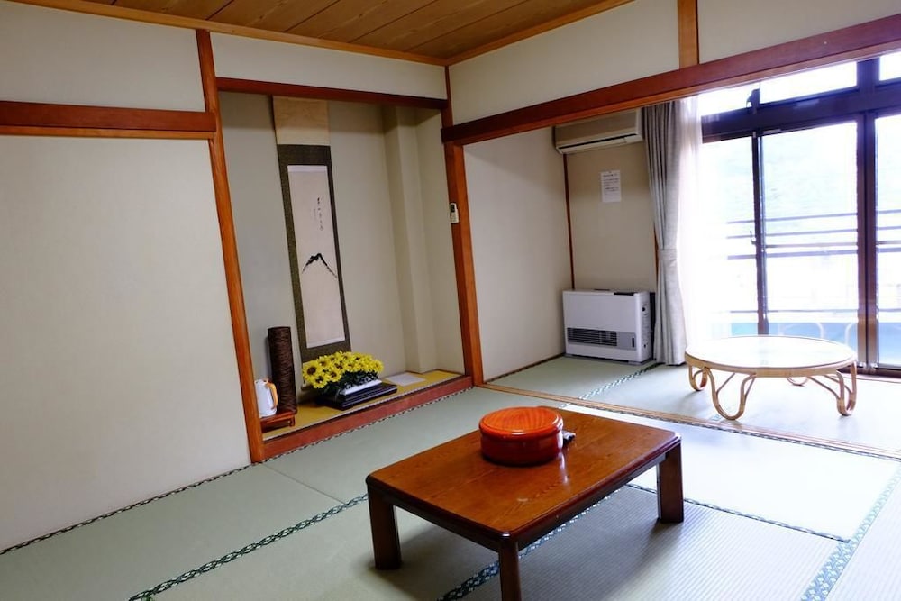 お泊り きくや 甲府
