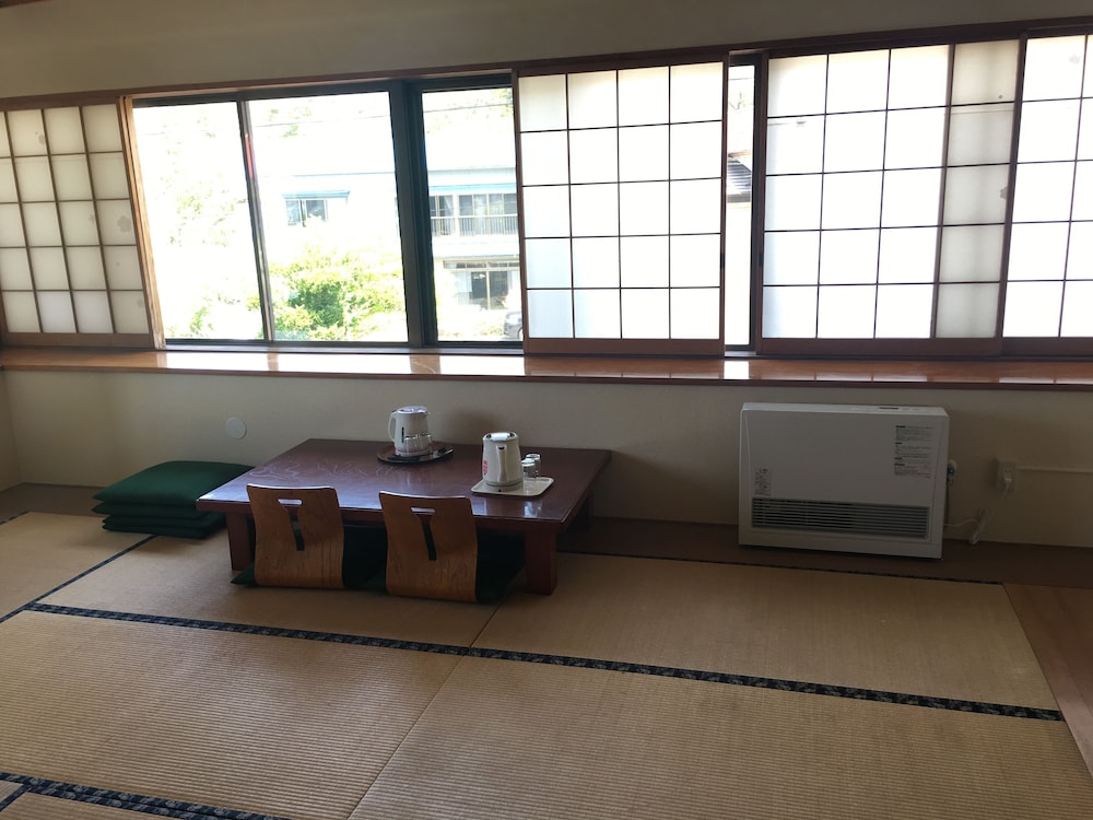VOYAN RESORT 富士山中湖・月湖荘 甲府