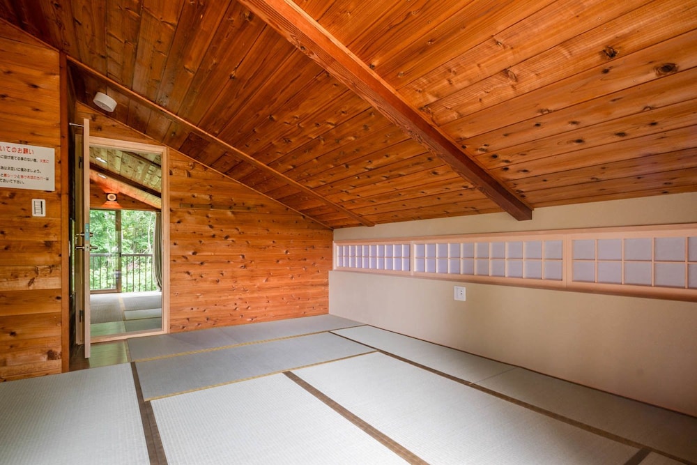 FUJIYAMA INN CONIFER 甲府