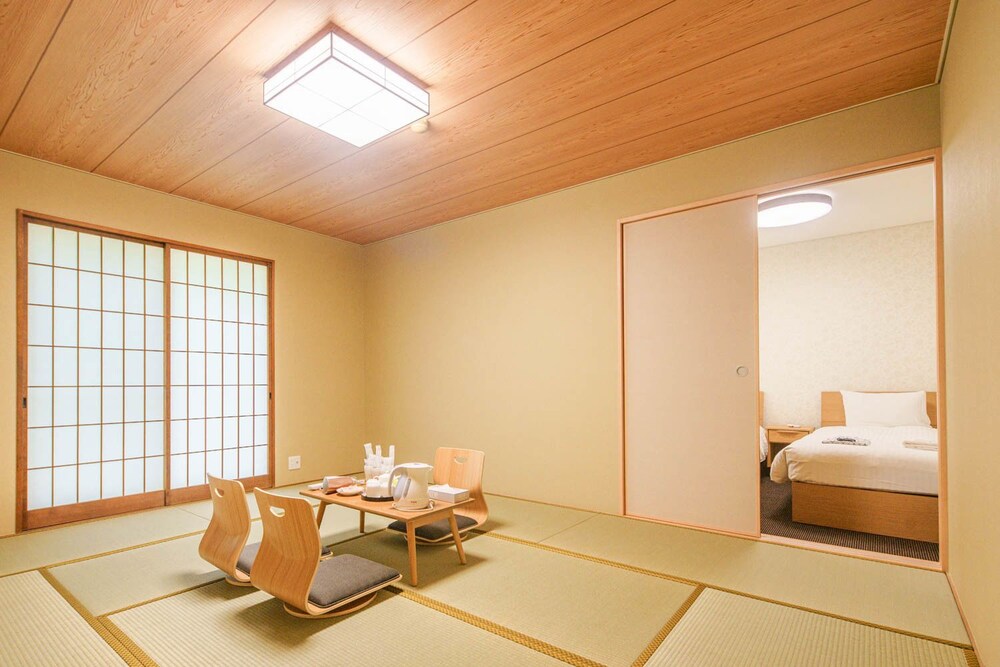 FUJIYAMA INN CONIFER 甲府