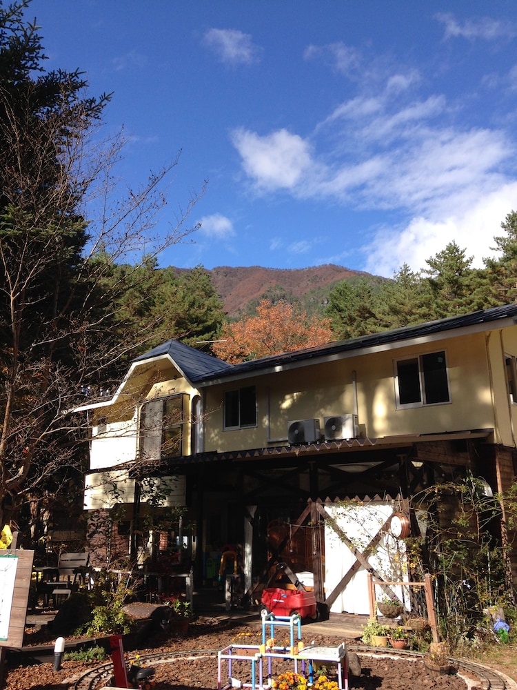 ペンション ZOZAN 甲府