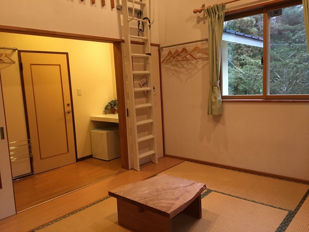 ペンション ZOZAN 甲府