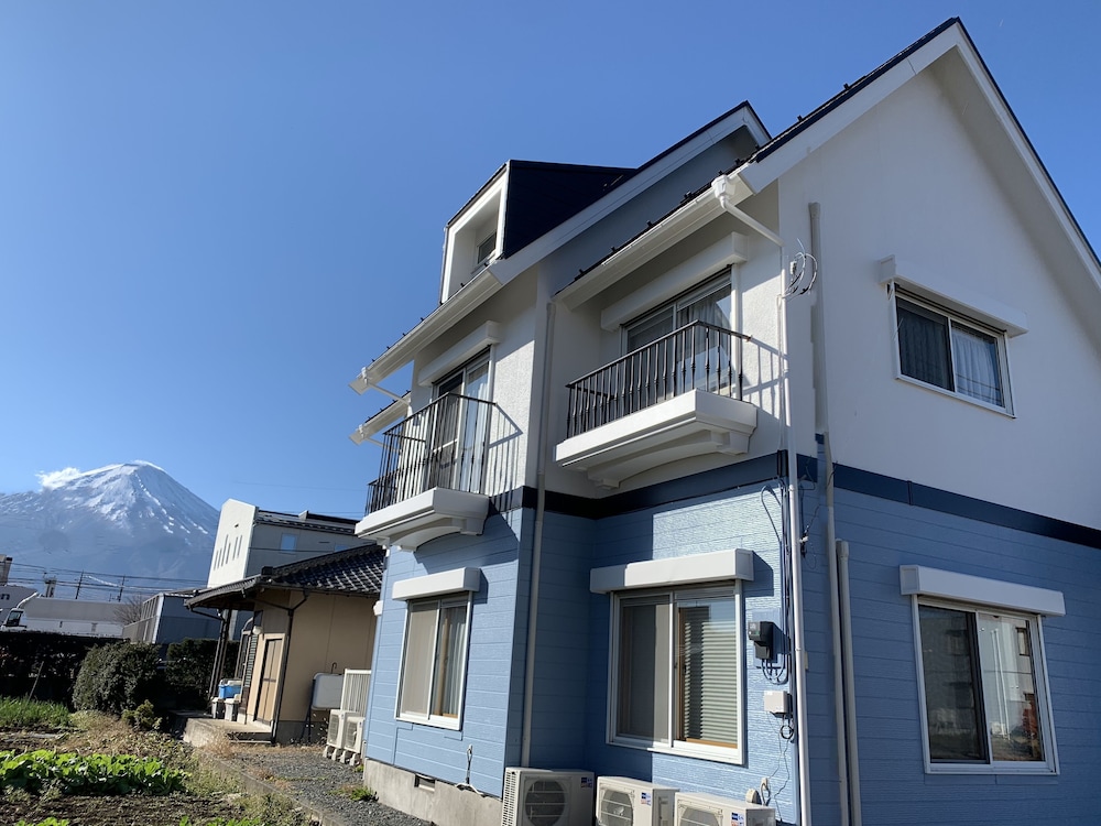コージー バケーション ステイ 富士河口湖 甲府