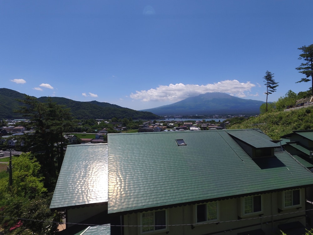 富士山と河口湖を望む高台の宿 クレッシェンド 甲府
