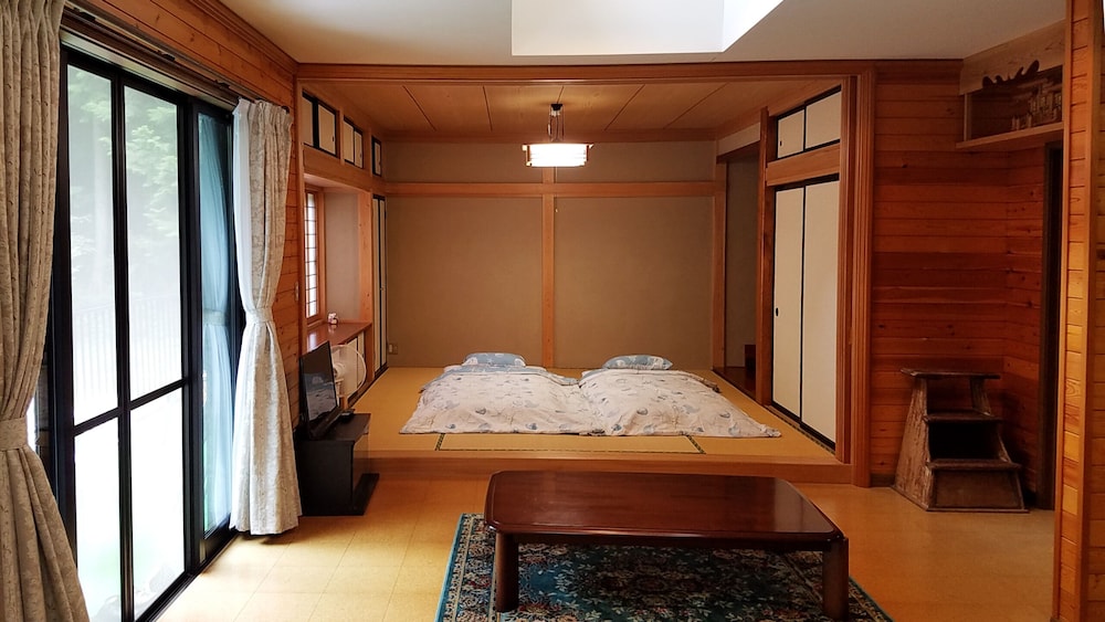 SUNFLOWER HOUSE 甲府