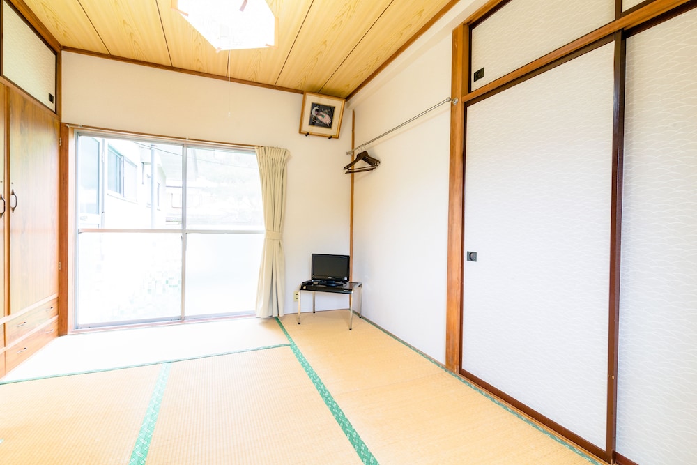 民宿 月見屋 甲府