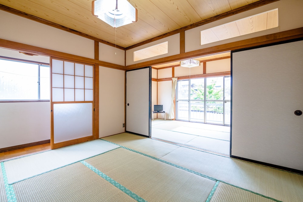 民宿 月見屋 甲府