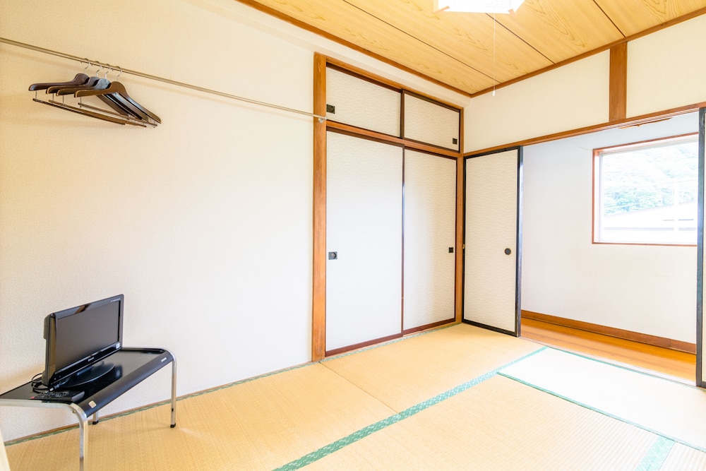 民宿 月見屋 甲府